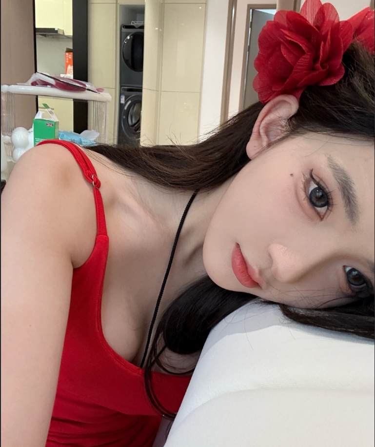 圆溜溜啊圆微密圈付费写真资源合集