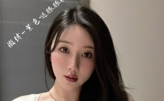 童小芯微密圈资源鉴赏,欧美范的魅力能抵抗吗