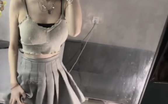 雪嘤公主付费资料值吗?纯情雪嘤微密图片分享